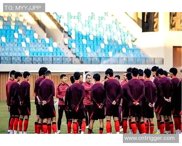 中国队迎战卡塔尔队全力争胜展现足球实力与团队精神